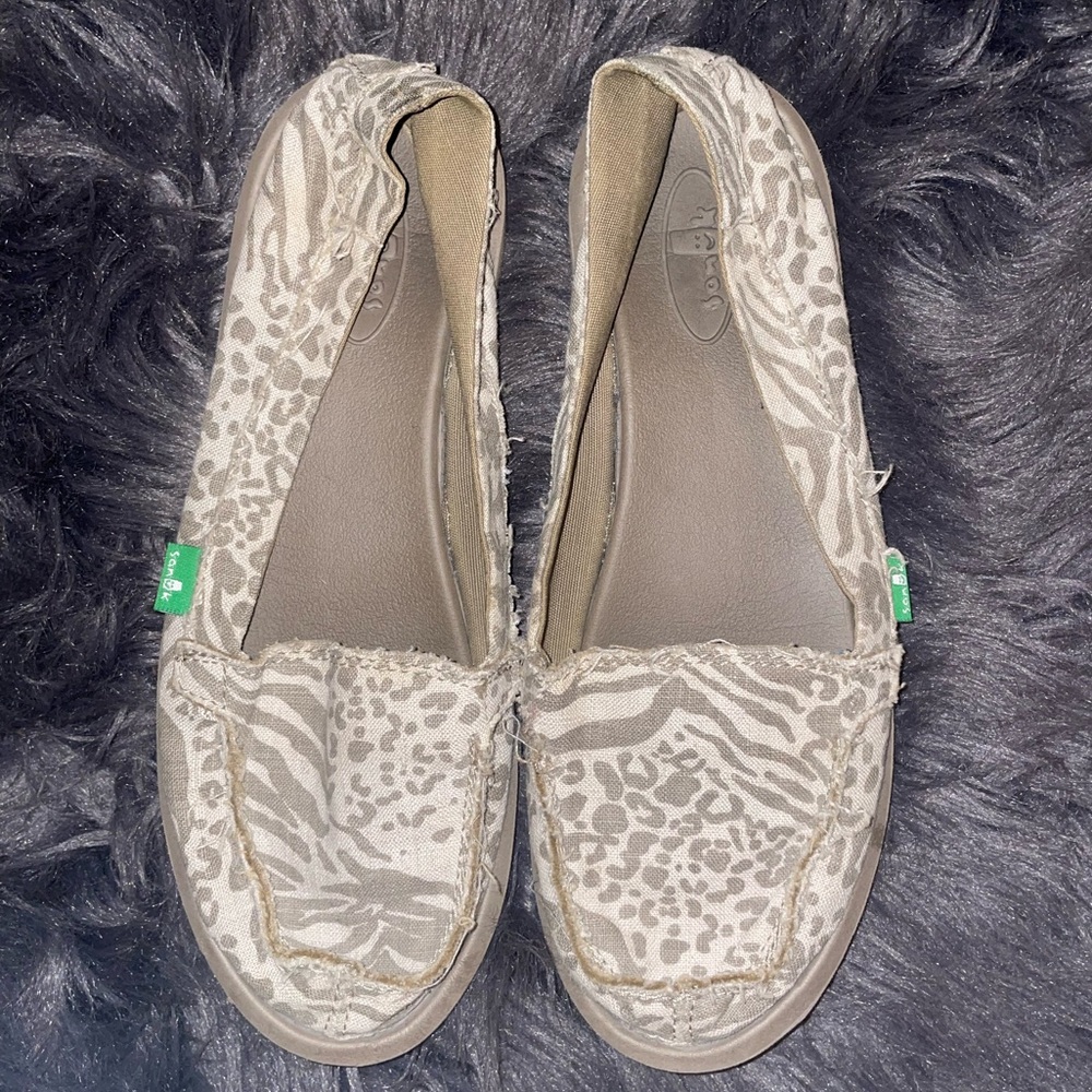 Sanuk Brown Animal Print Flats